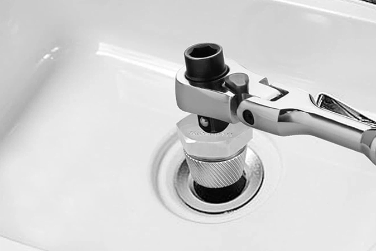 Bathtub flange extractor Bathtub flange extractor